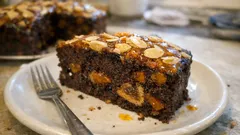 Saftiger Schoko‑Früchtekuchen für Weihnachten – mit Nüssen, Trockenfrüchten und Kakao