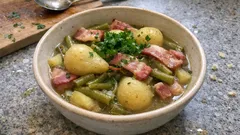 Norddeutscher Bohneneintopf mit Birnen und Speck – herzhaft, mild-süß und ganz einfach