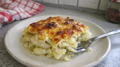 Kartoffel-Kohlrabi-Gratin aus dem Ofen – cremig, würzig und mit goldener Käsekruste