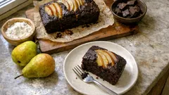 Saftiger Birnen-Schokokuchen aus der Springform – bleibt auch am nächsten Tag schön feucht