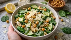 Caesar-Pasta-Salat mit Tahini-Zitronen-Dressing – cremig, aber ohne Ei