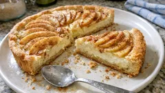 Apfel-Schmand-Tarte wie aus dem Café – knuspriger Mürbeteig, cremiger Schmand, Zimtduft