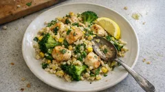 Hähnchen-Reis-Pfanne mit Brokkoli und Mais – schnell, saftig und mit Zitrone frisch