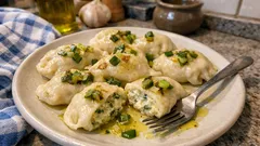 Kasnudeln mit Kartoffel-Quarkfüllung – so gelingen die Teigtaschen schön saftig