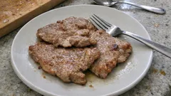 Schnitzel natur aus der Pfanne: saftig in 10 Minuten – ganz ohne Panade