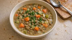 Linsentopf mit Suppengemüse: sämig, aromatisch und ganz unkompliziert