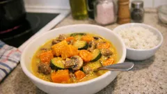 Herbstliches Gemüse-Curry mit Kokosmilch – schnell im Topf und schön cremig