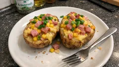 Baked Potatoes mit Käse, Speck und Mais – außen kross, innen herrlich cremig