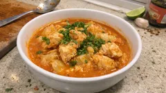 Scharfes Fischcurry mit Tomate und Kokos – so bleibt der Fisch schön saftig
