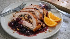 Gefüllter Truthahn aus dem Ofen – mit Portwein-Traubensauce, die sicher gelingt