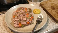 Schweinesülze wie vom Metzger – mit klarem Sud und sicherer Bindung