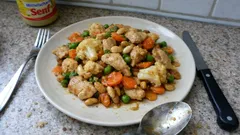 Hähnchenpfanne mit Erdnüssen: schnell, knackig und herrlich nussig