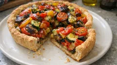 Mediterraner Gemüsekuchen mit Mürbeteig – knusprig dank Blindbacken