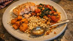 Lachs mit Kürbis aus dem Ofen – saftig, unkompliziert und perfekt für kühle Tage