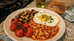 Vegetarisches English Breakfast aus dem Ofen: Tomaten, Pilze, Bohnen & Spiegelei