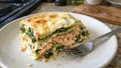 Wirsing-Lachs-Lasagne aus dem Ofen – cremig, herzhaft und gut vorzubereiten