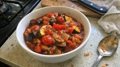 Ratatouille im Topf: So wird das Gemüse besonders aromatisch und sämig